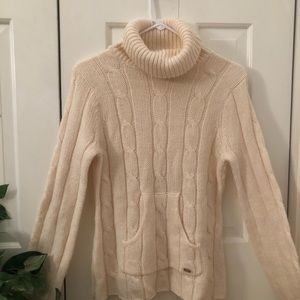 Columbia Warm cable-knit turtleneck sweater